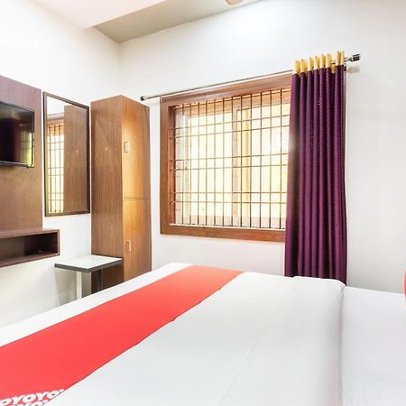โอโย 27867 สาวิตรี รีเจนซี Hotel โบปาล ภายนอก รูปภาพ